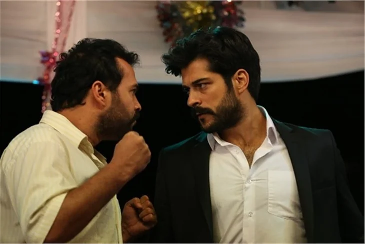 Kavgada Burak, Murat'ı korudu!