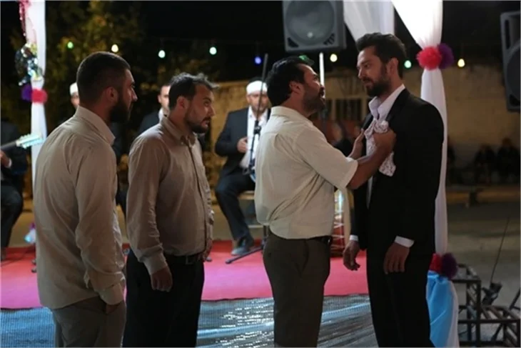 Kavgada Burak, Murat'ı korudu!