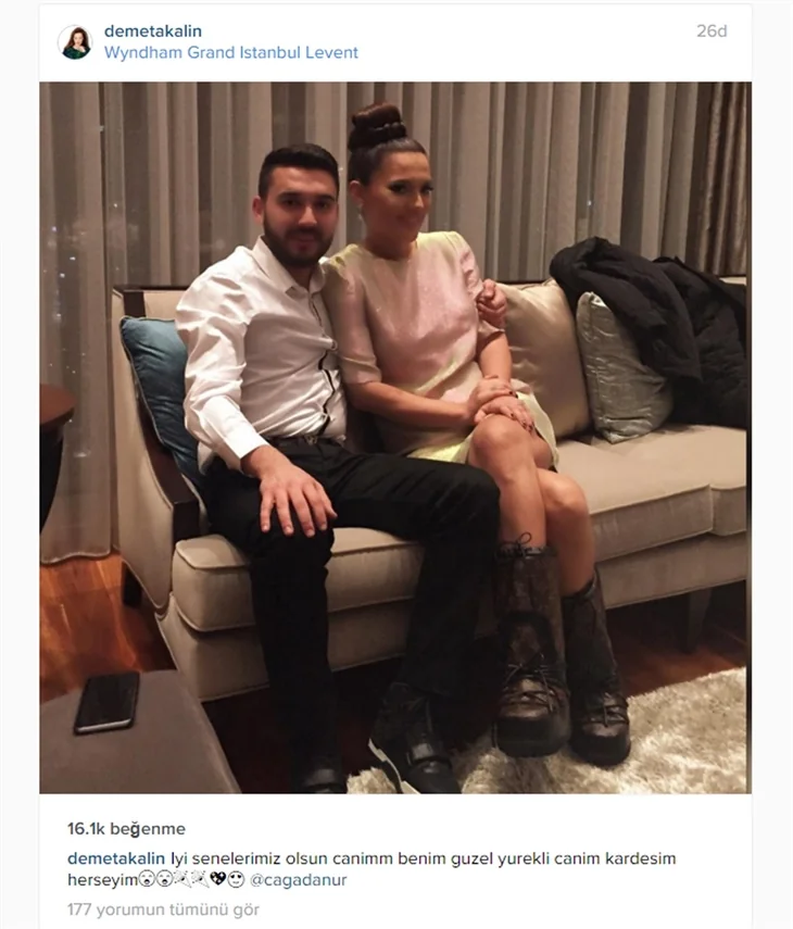 Ünlülerin yeni yıl paylaşımları!