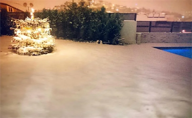 Ünlülerin kar sevinci