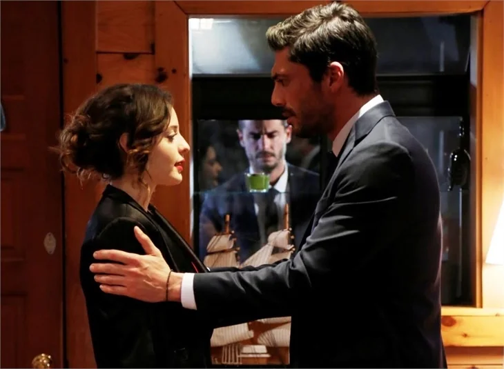 İlişki Durumu: Karışık'ta Ayşegül'ün cevabı ne olacak?