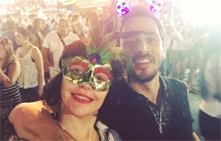 Gonca Vuslateri ve eşi eğlencede!