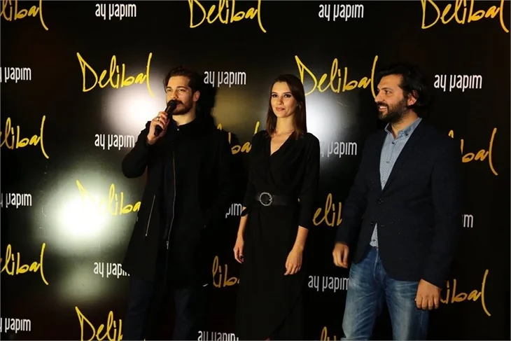 İzmir'de Delibal izdihamı!