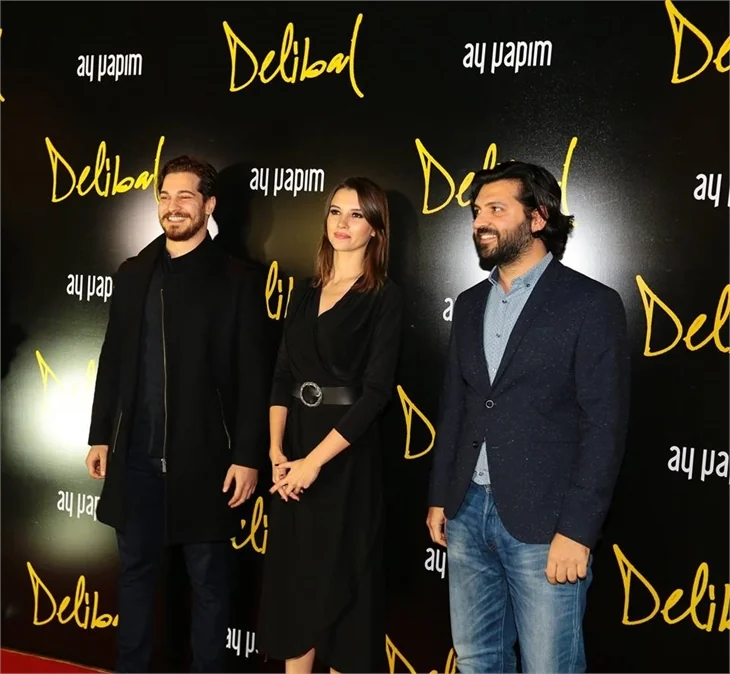 İzmir'de Delibal izdihamı!