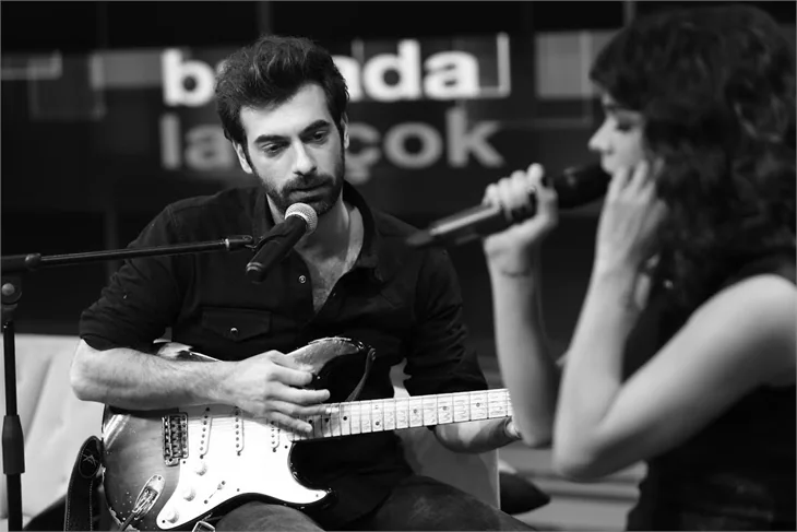 Komiser Poyraz gitarist olursa...