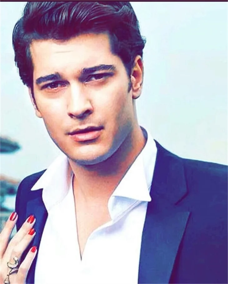 Çağatay Ulusoy'un İzmir kaçamağı!
