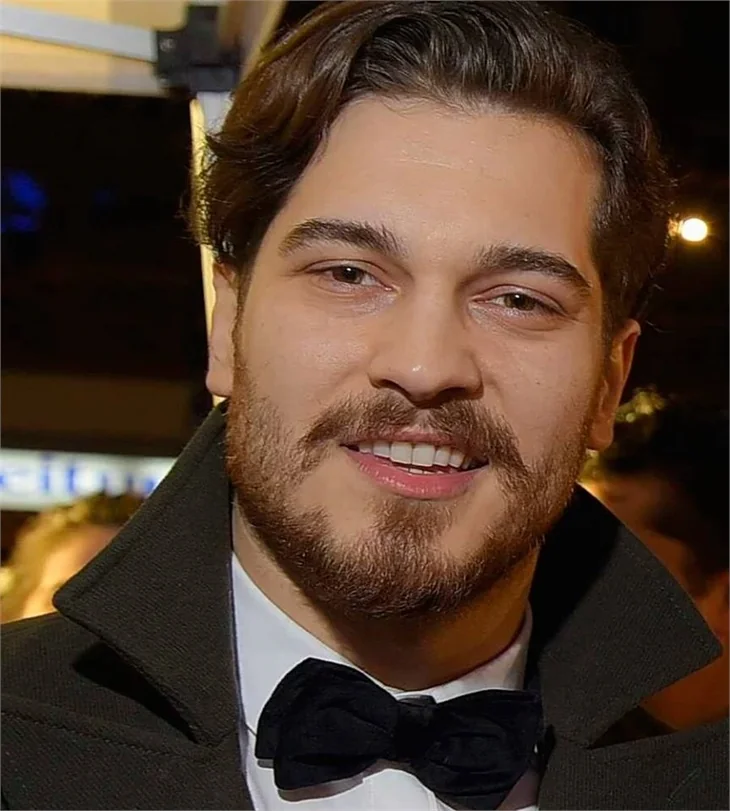 Çağatay Ulusoy'un İzmir kaçamağı!