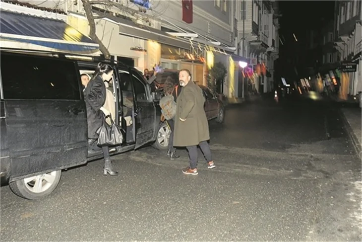 Cem Yılmaz yeni aşkı Dilara Gönder ile yakalandı