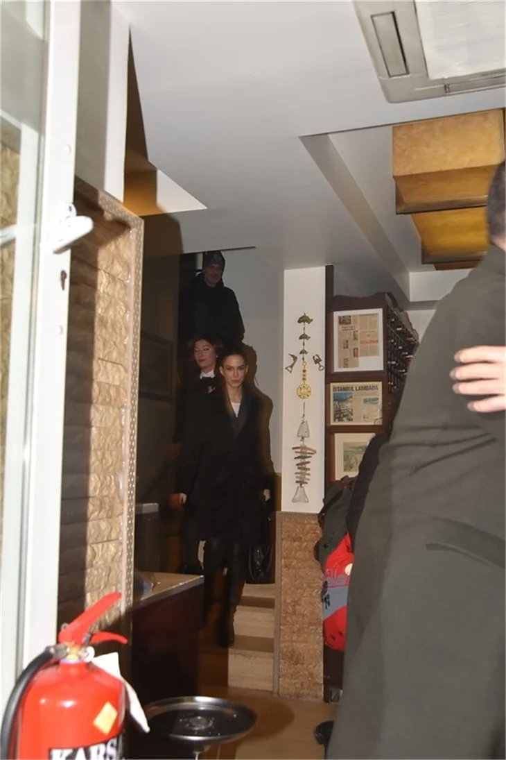 Cem Yılmaz yeni aşkı Dilara Gönder ile yakalandı