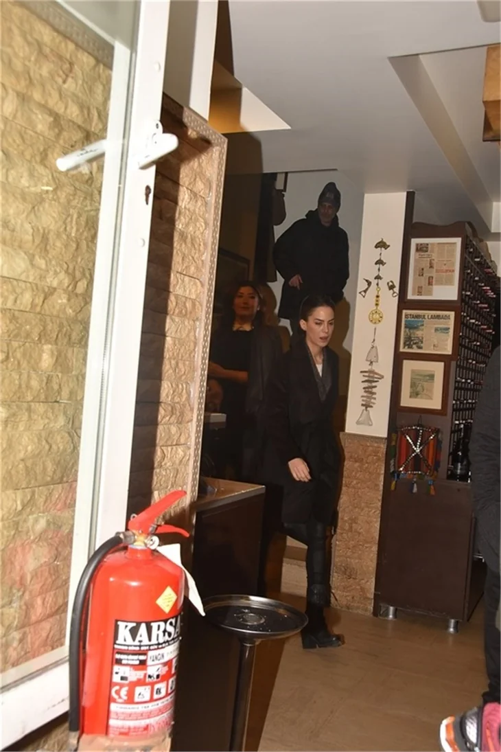 Cem Yılmaz yeni aşkı Dilara Gönder ile yakalandı