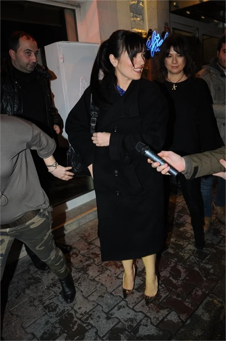 Cem Yılmaz yeni aşkı Dilara Gönder ile yakalandı
