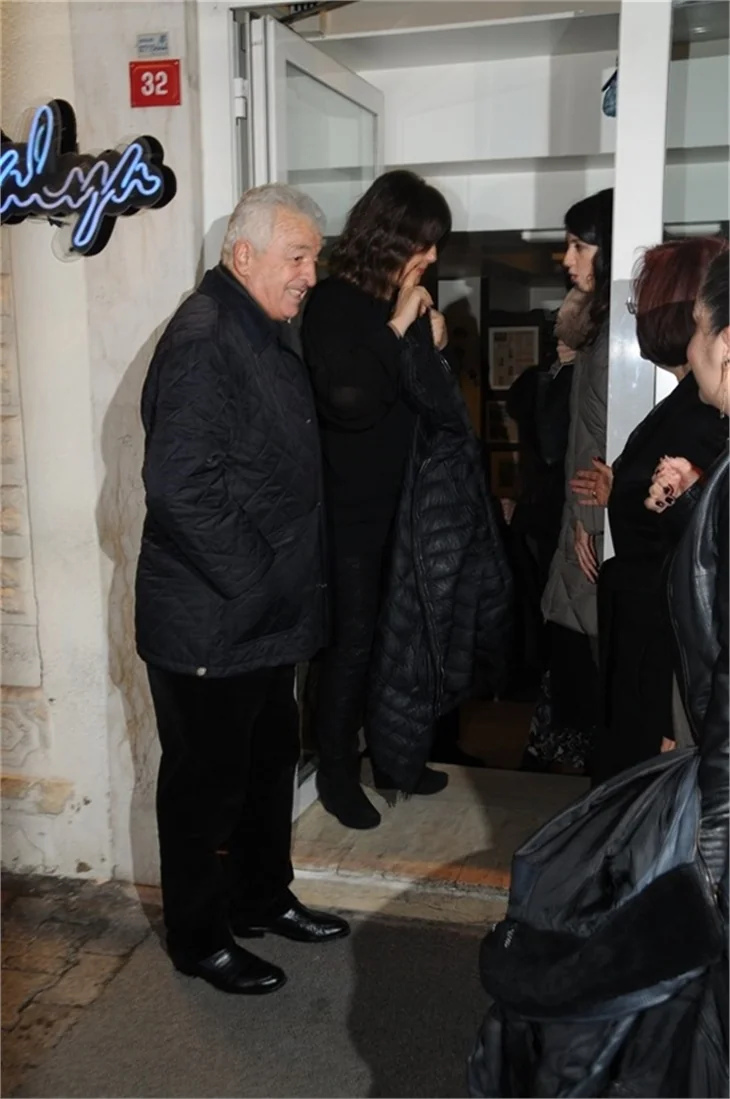 Cem Yılmaz yeni aşkı Dilara Gönder ile yakalandı