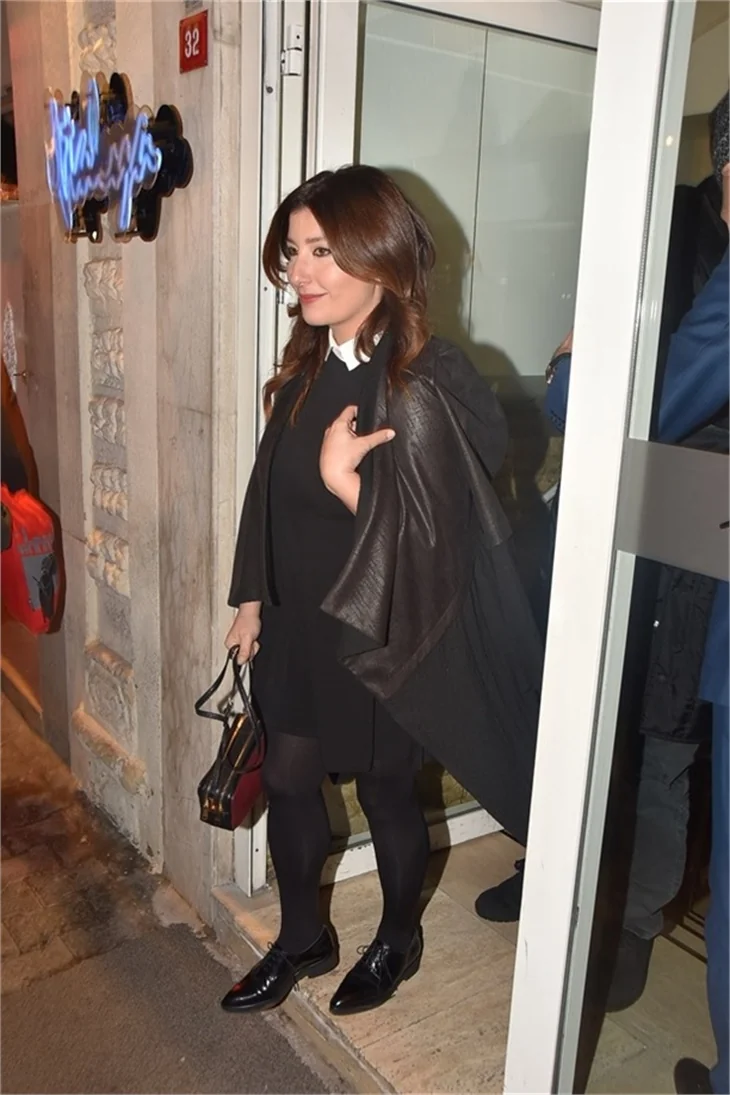 Cem Yılmaz yeni aşkı Dilara Gönder ile yakalandı