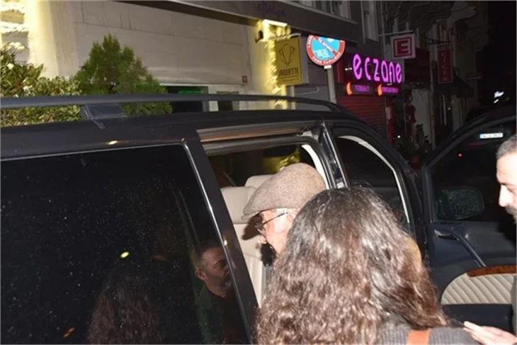 Cem Yılmaz yeni aşkı Dilara Gönder ile yakalandı