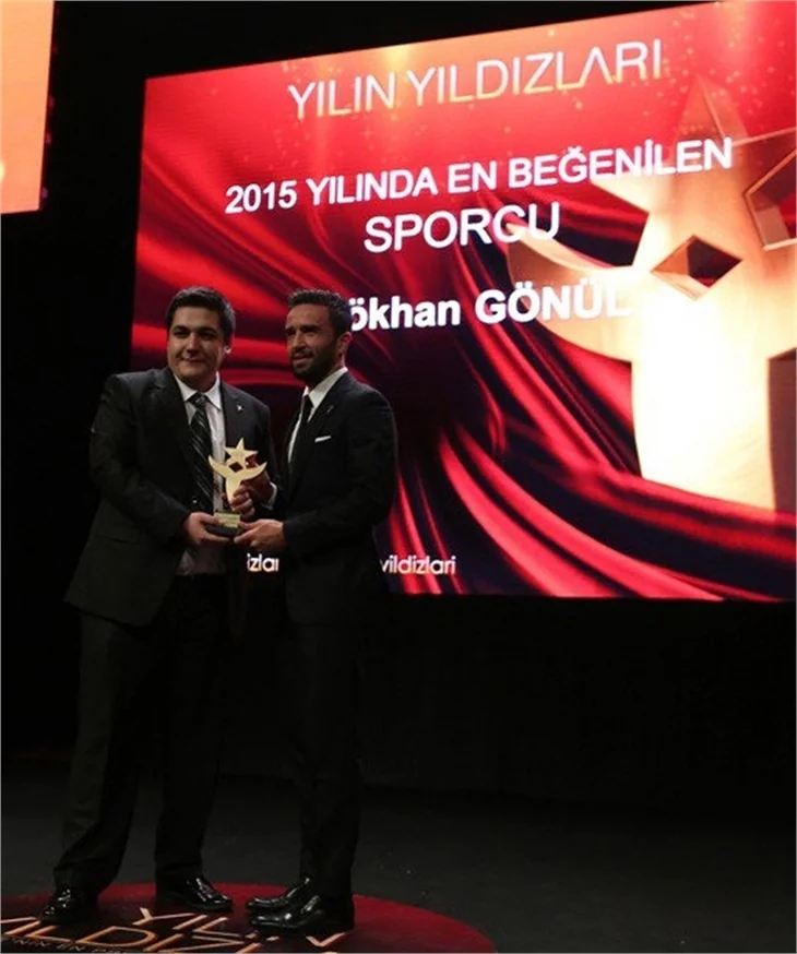 Yılın yıldızları ödüllerini aldı!