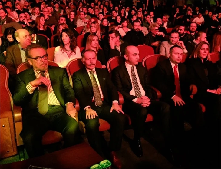 Yılın yıldızları ödüllerini aldı!