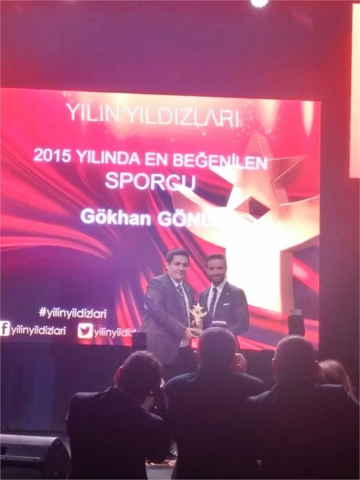 Yılın yıldızları ödüllerini aldı!