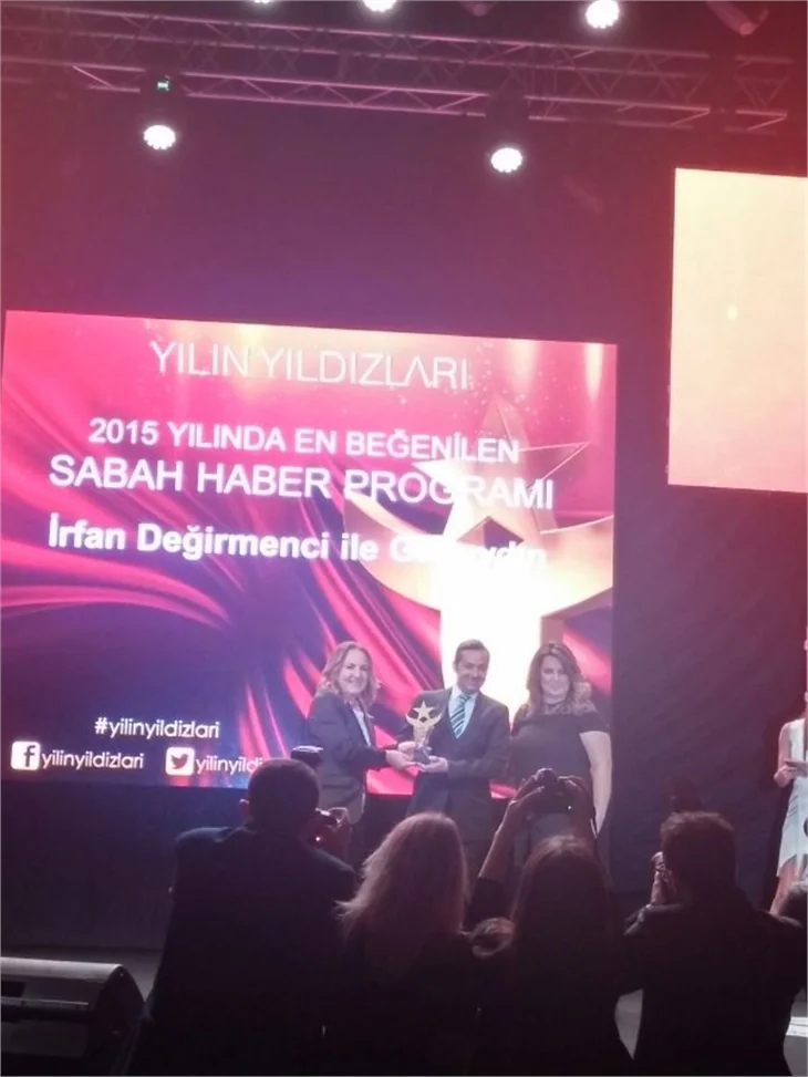 Yılın yıldızları ödüllerini aldı!