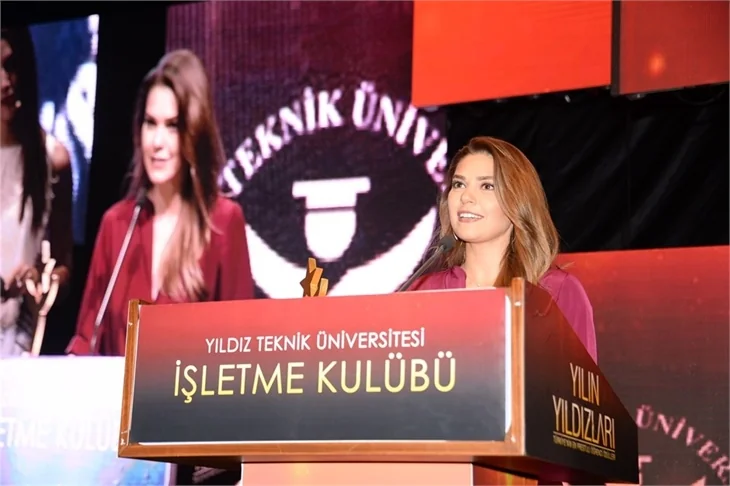 Yıldızlar ödüllerini aldı!