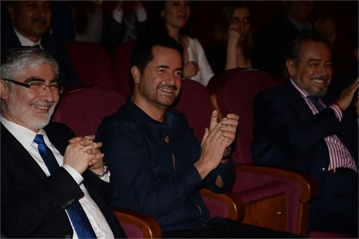 Yıldızlar ödüllerini aldı!