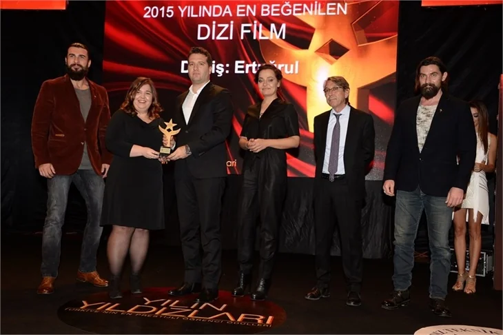 Yıldızlar ödüllerini aldı!