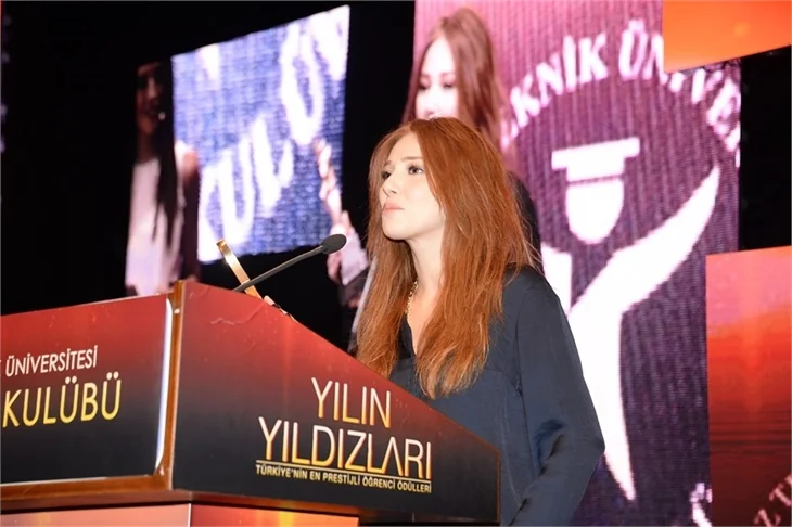 Yıldızlar ödüllerini aldı!