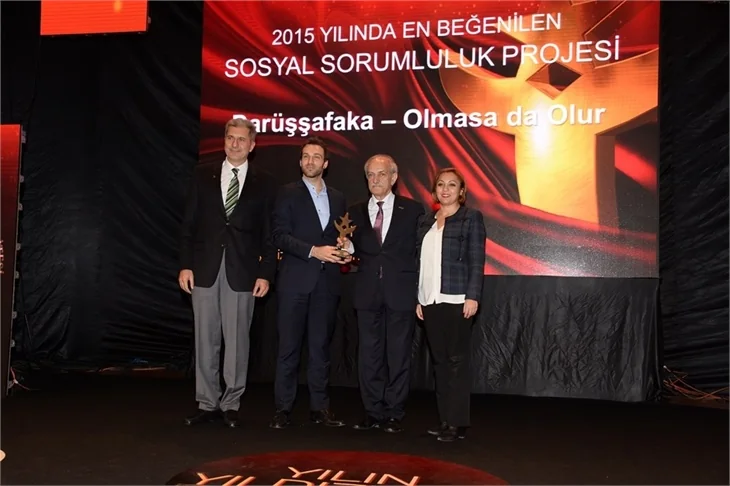 Yıldızlar ödüllerini aldı!