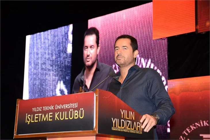 Yıldızlar ödüllerini aldı!
