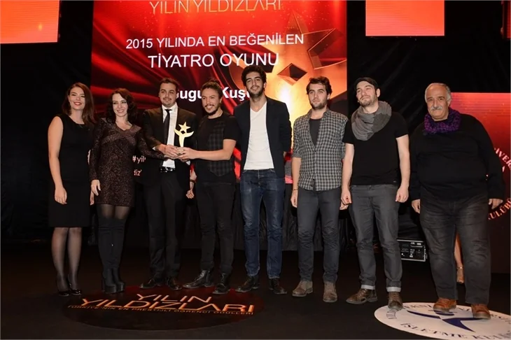 Yıldızlar ödüllerini aldı!