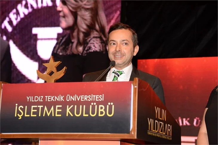 Yıldızlar ödüllerini aldı!