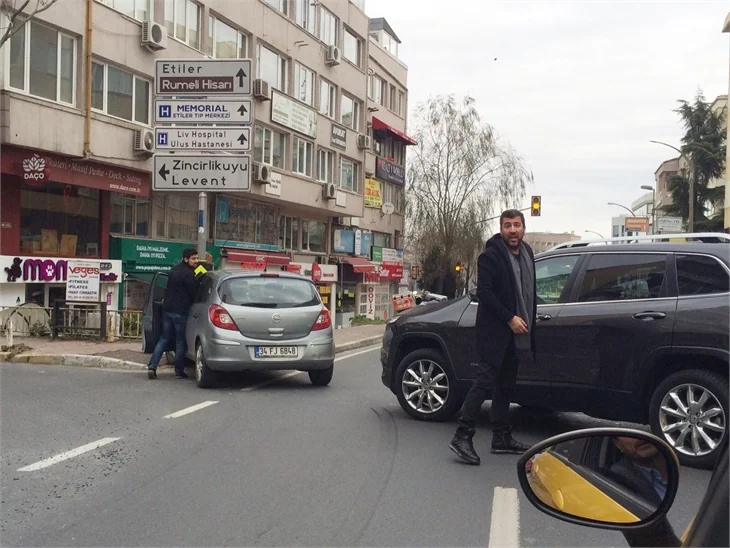 Hakan Bilgin kaza yaptı!