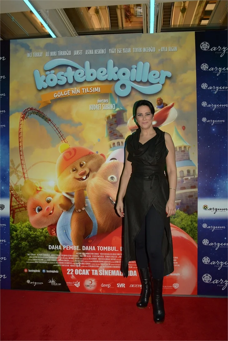 Köstebekgiller'in galasına ünlü akını!