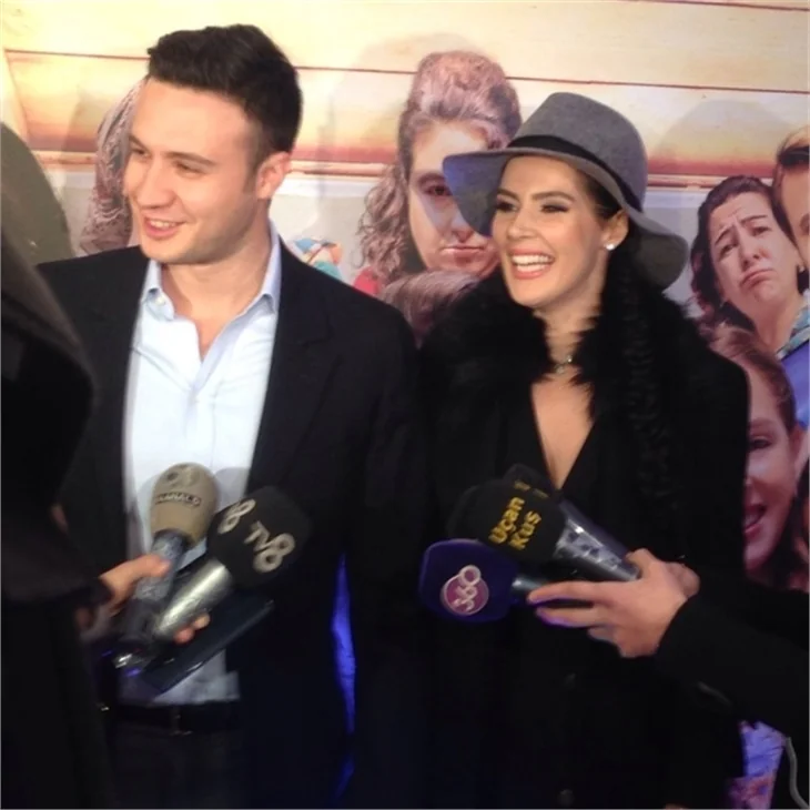Sarp Apak: Annem "ne zaman evleneceksin?" diye sormuyor!