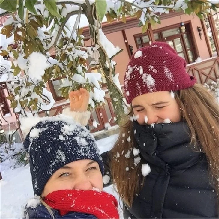 Ünlülerden 'karne günü' fotoğrafları
