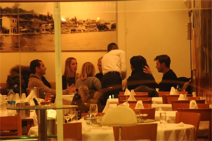 Yalın ile Hazal Emre evleniyor