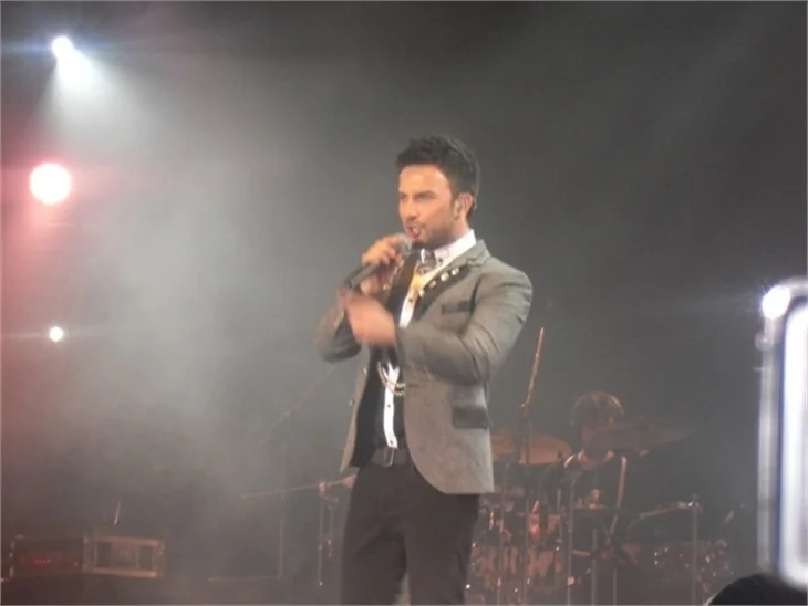 Tarkan'dan sevgilisine 200 bin liralık jest!
