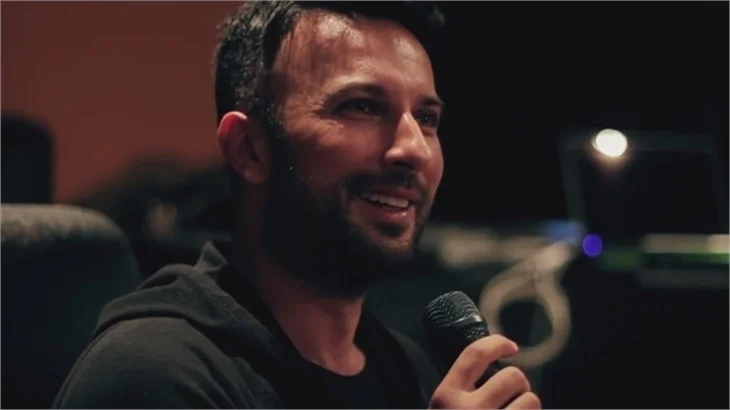 Tarkan'dan sevgilisine 200 bin liralık jest!
