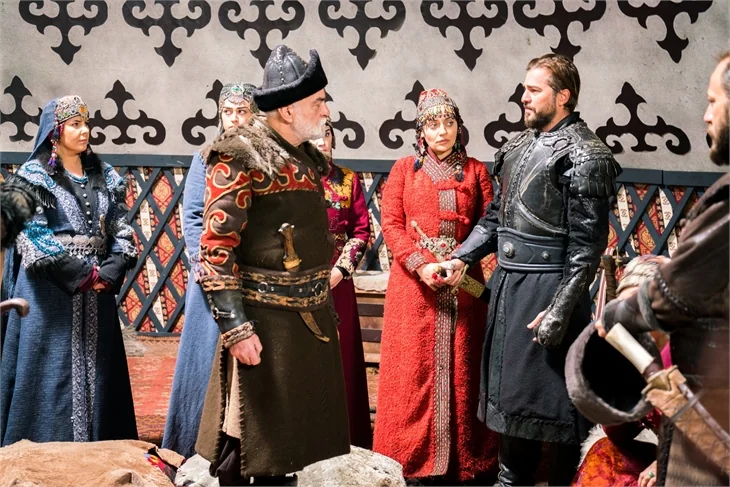 Diriliş 'Ertuğrul'da Oba'da büyük deprem!