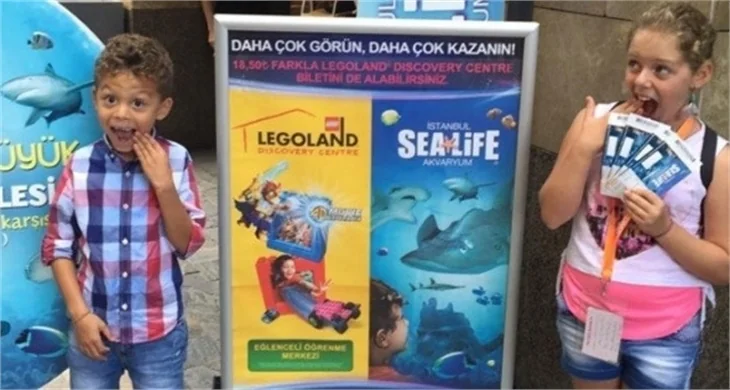 Defne Joy Foster'ın oğlu büyüdü!