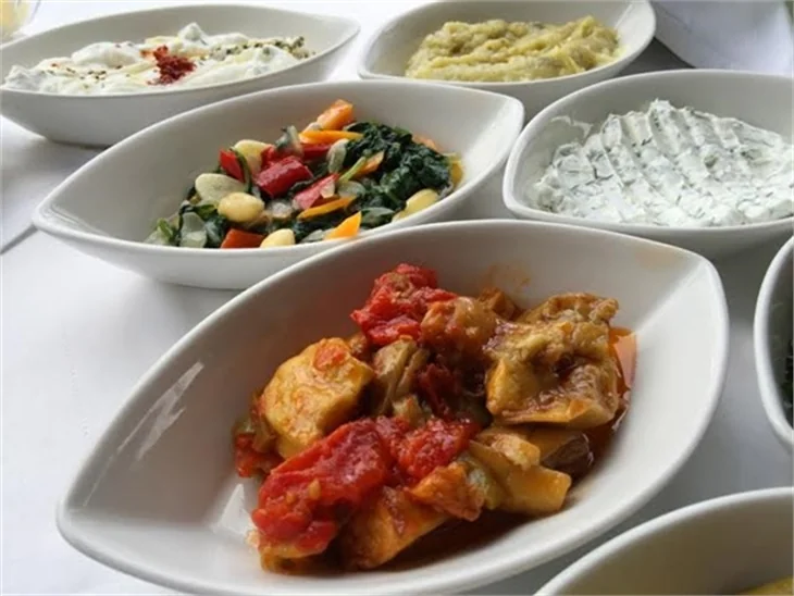 Kalbur Et'te yemek ziyafeti!