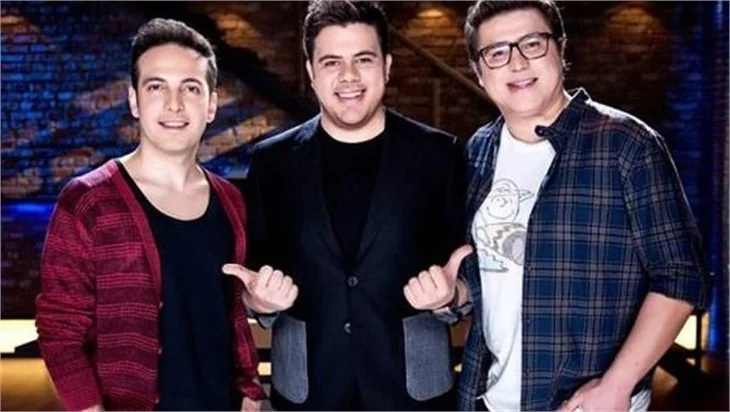 3 Adam'a ağır eleştiriler!
