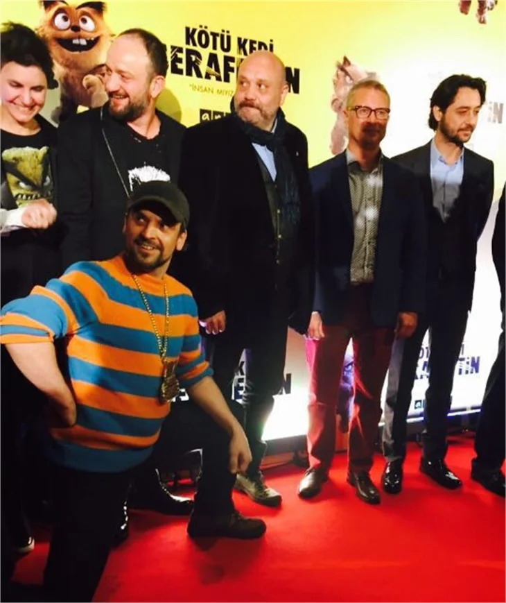 Kötü Kedi Şerafettin filminin galasına ünlü akını