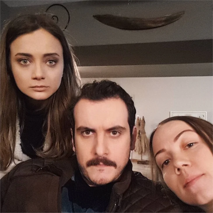 Güllerin Savaşı ekibinden veda kareleri