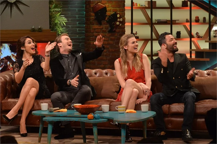 Beyaz Show'da kahkaha tufanı!