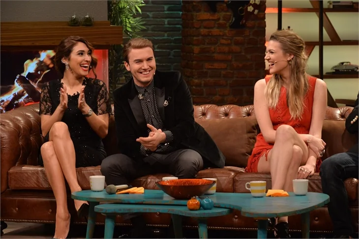 Beyaz Show'da kahkaha tufanı!
