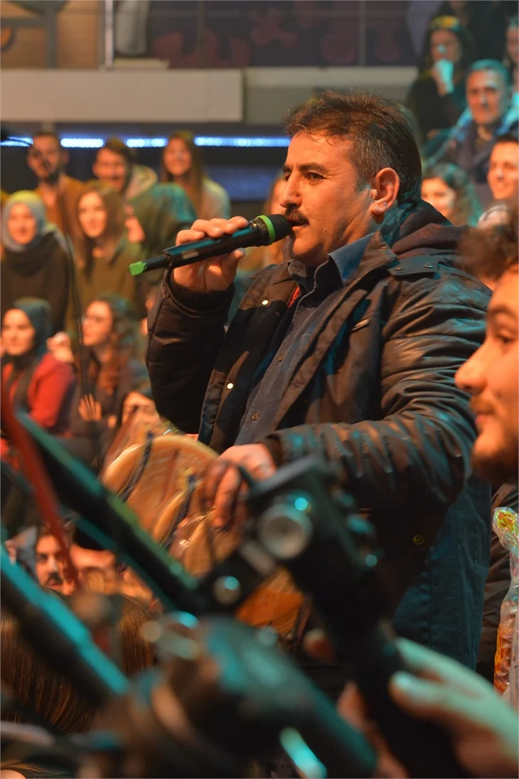 Beyaz Show'da kahkaha tufanı!