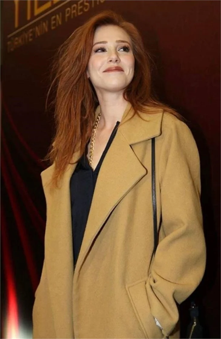 Elçin Sangu ameliyat oldu
