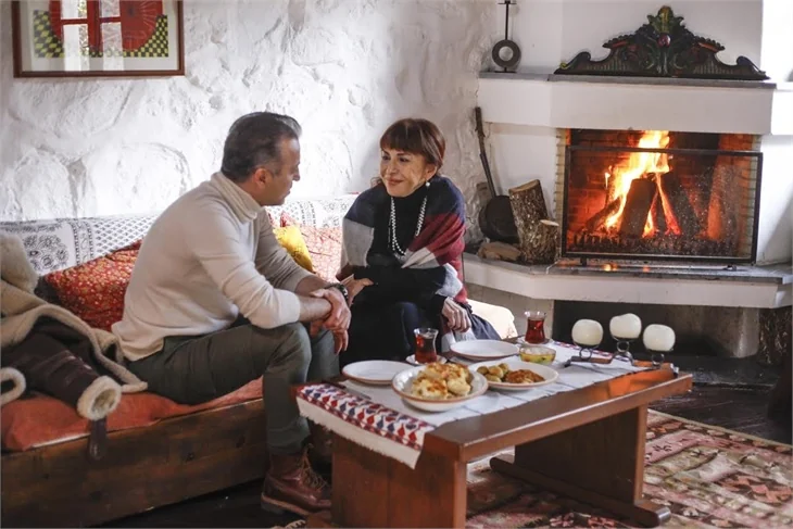 Ve Hümeyra, Paramparça'da!