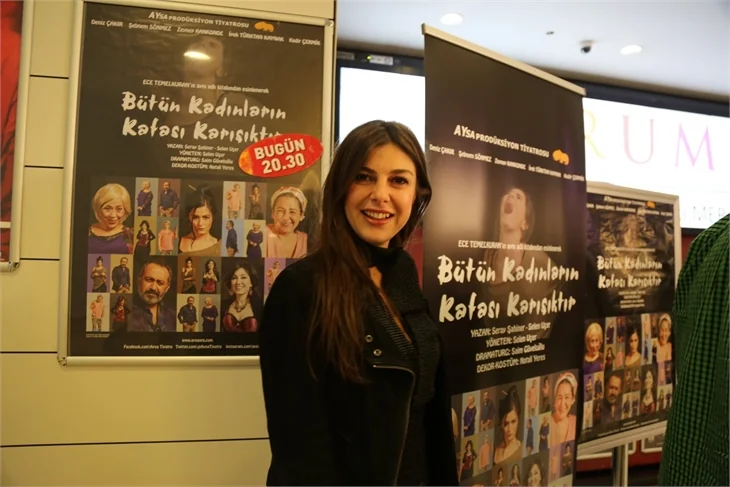 “Bütün Kadınların Kafası Karışıktır” görkemli gala!
