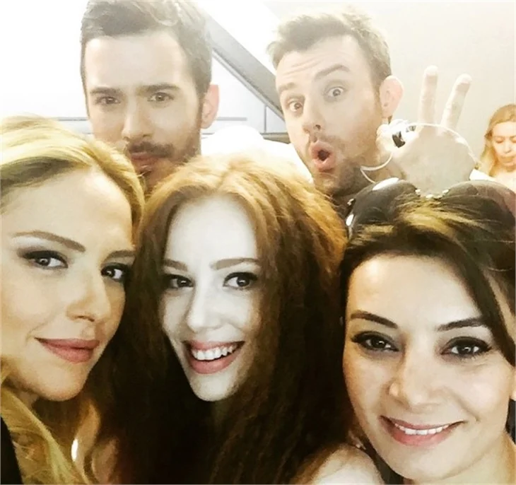 Kiralık Aşk dizisinin setinde neler oluyor?